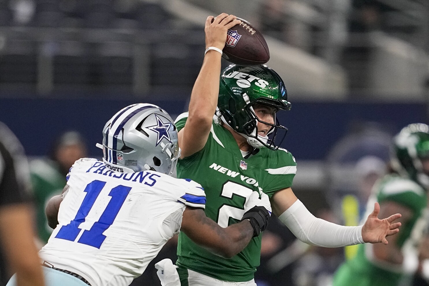 Jets offer encouragement for Zach Wilson in QB's first start since